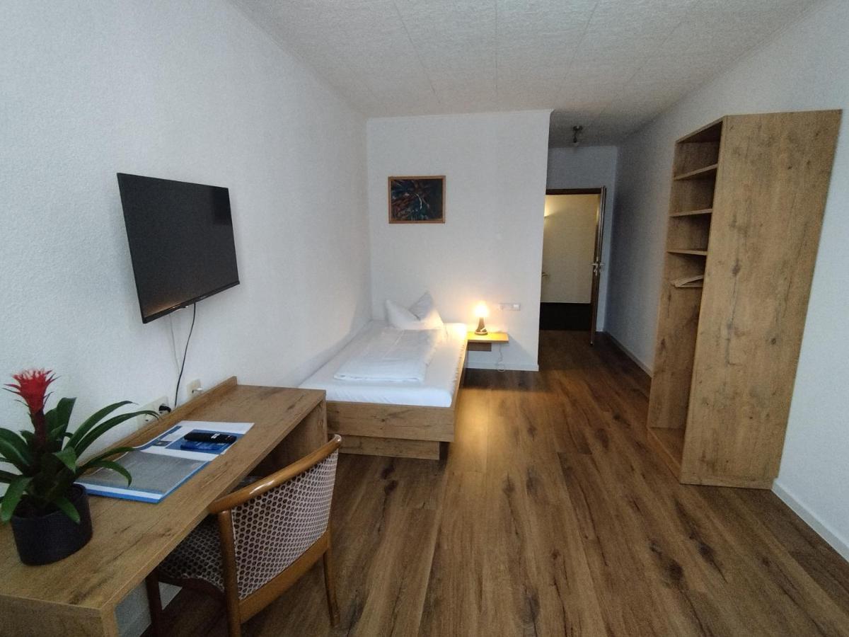 Hotel Sonnenkeller Neu-Ulm Ngoại thất bức ảnh