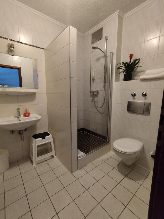 Hotel Sonnenkeller Neu-Ulm Ngoại thất bức ảnh
