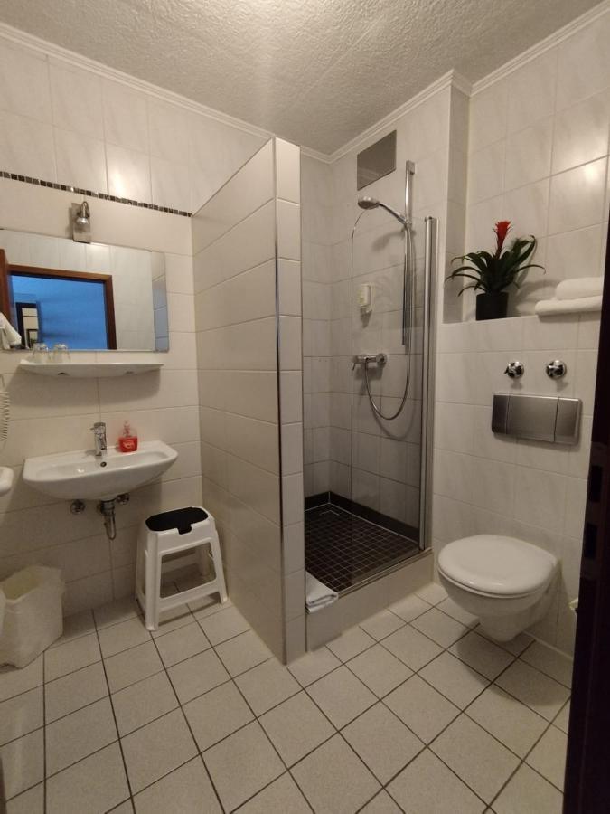 Hotel Sonnenkeller Neu-Ulm Ngoại thất bức ảnh