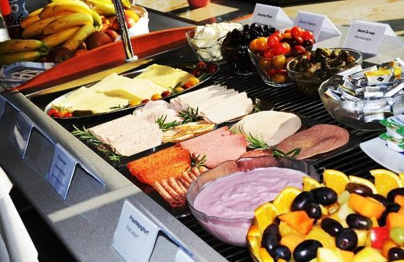 Hotel Sonnenkeller Neu-Ulm Ngoại thất bức ảnh