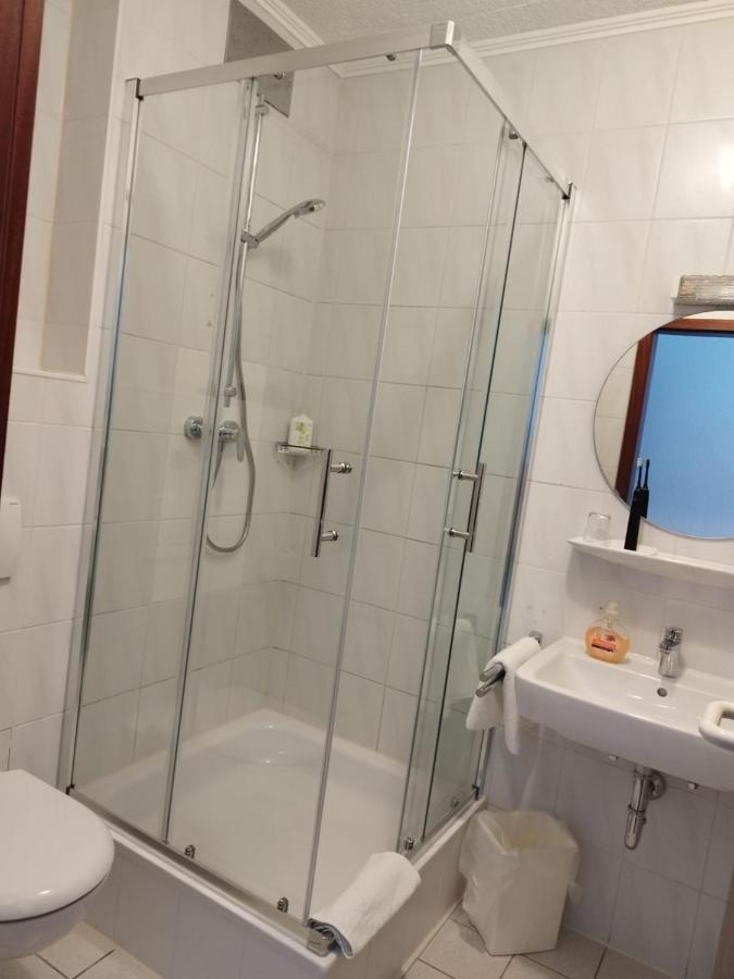 Hotel Sonnenkeller Neu-Ulm Ngoại thất bức ảnh