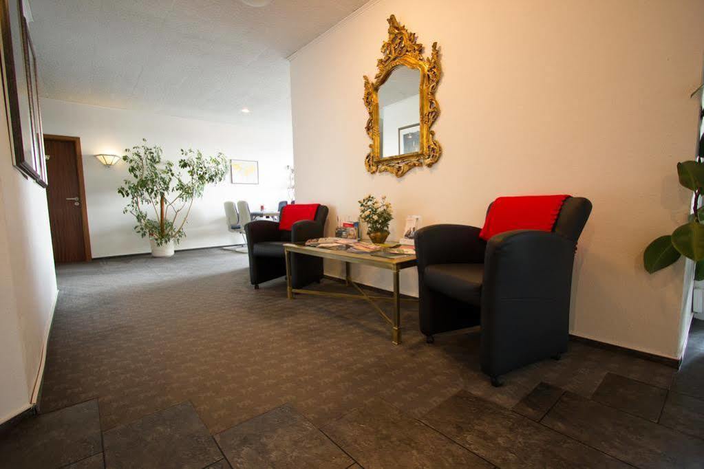 Hotel Sonnenkeller Neu-Ulm Ngoại thất bức ảnh